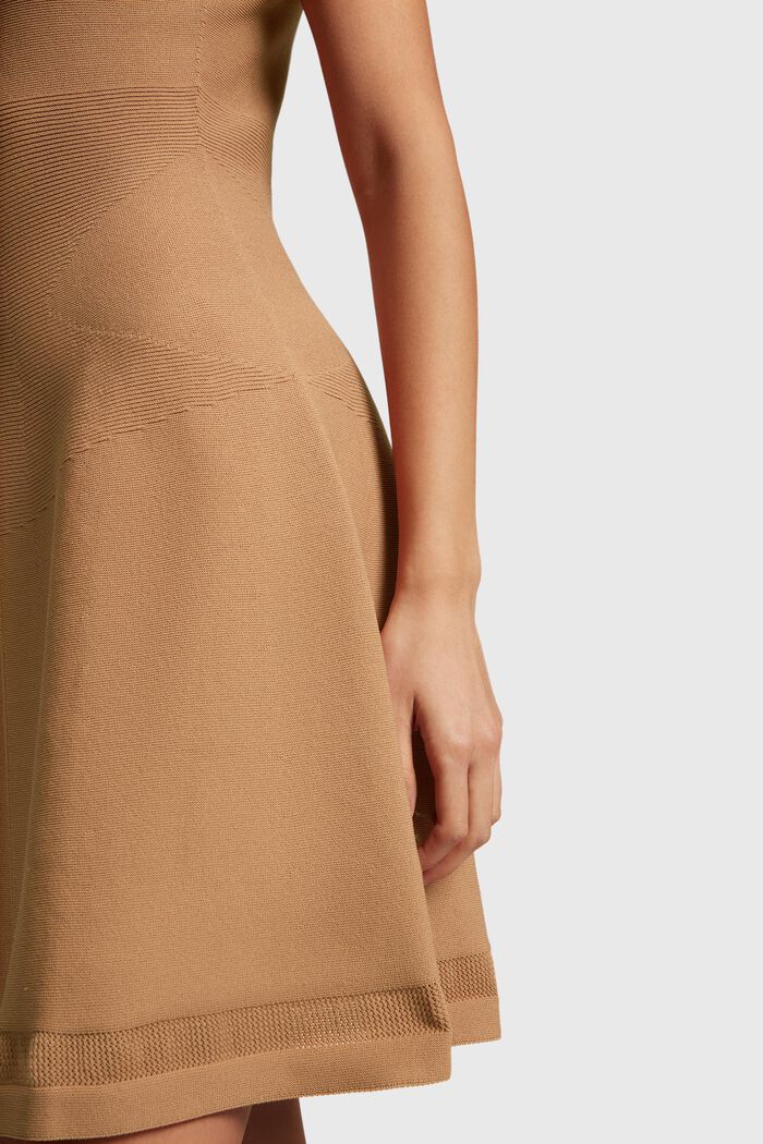 Nahtloses Mesh-Strickkleid