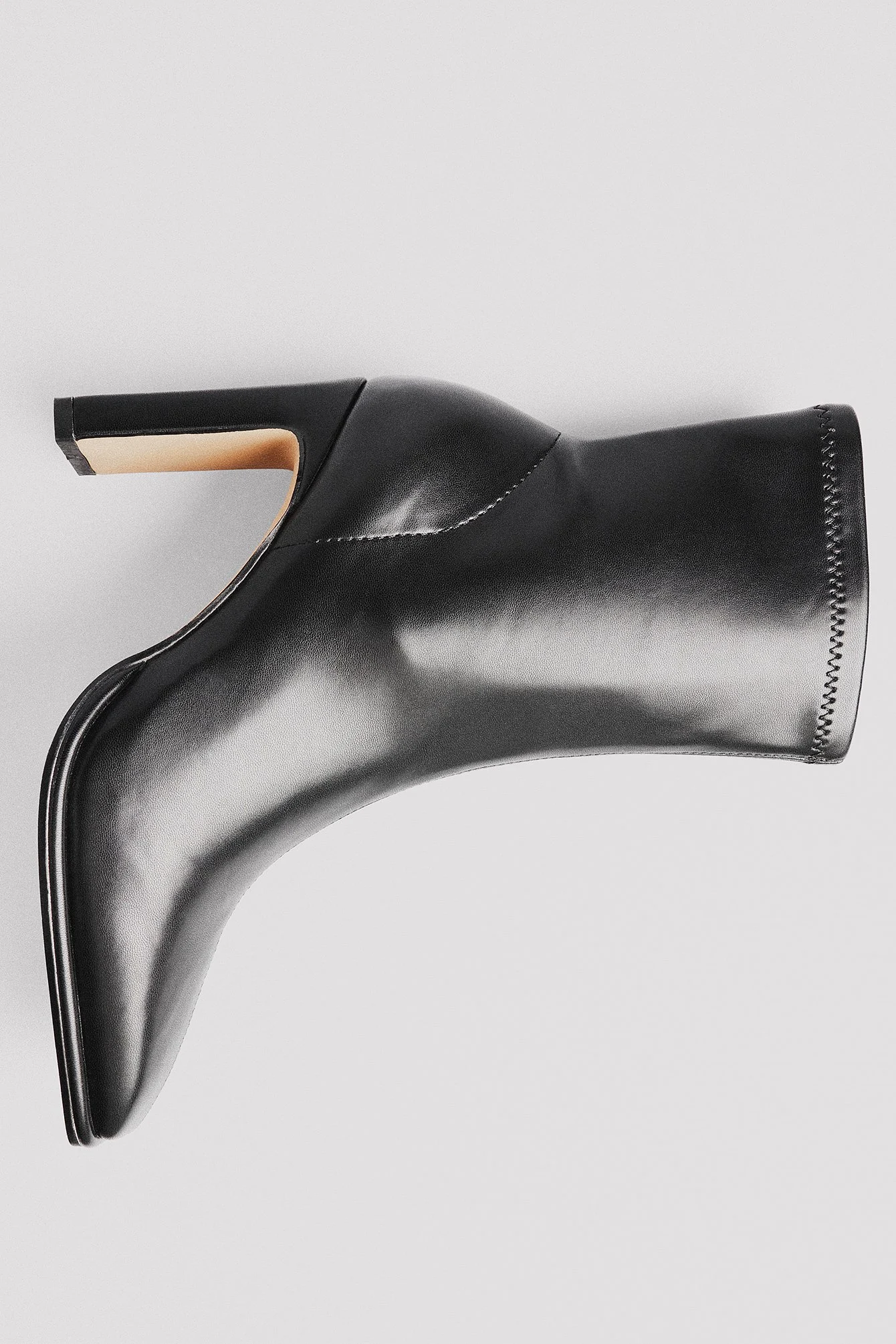 Schmale Stiefeletten