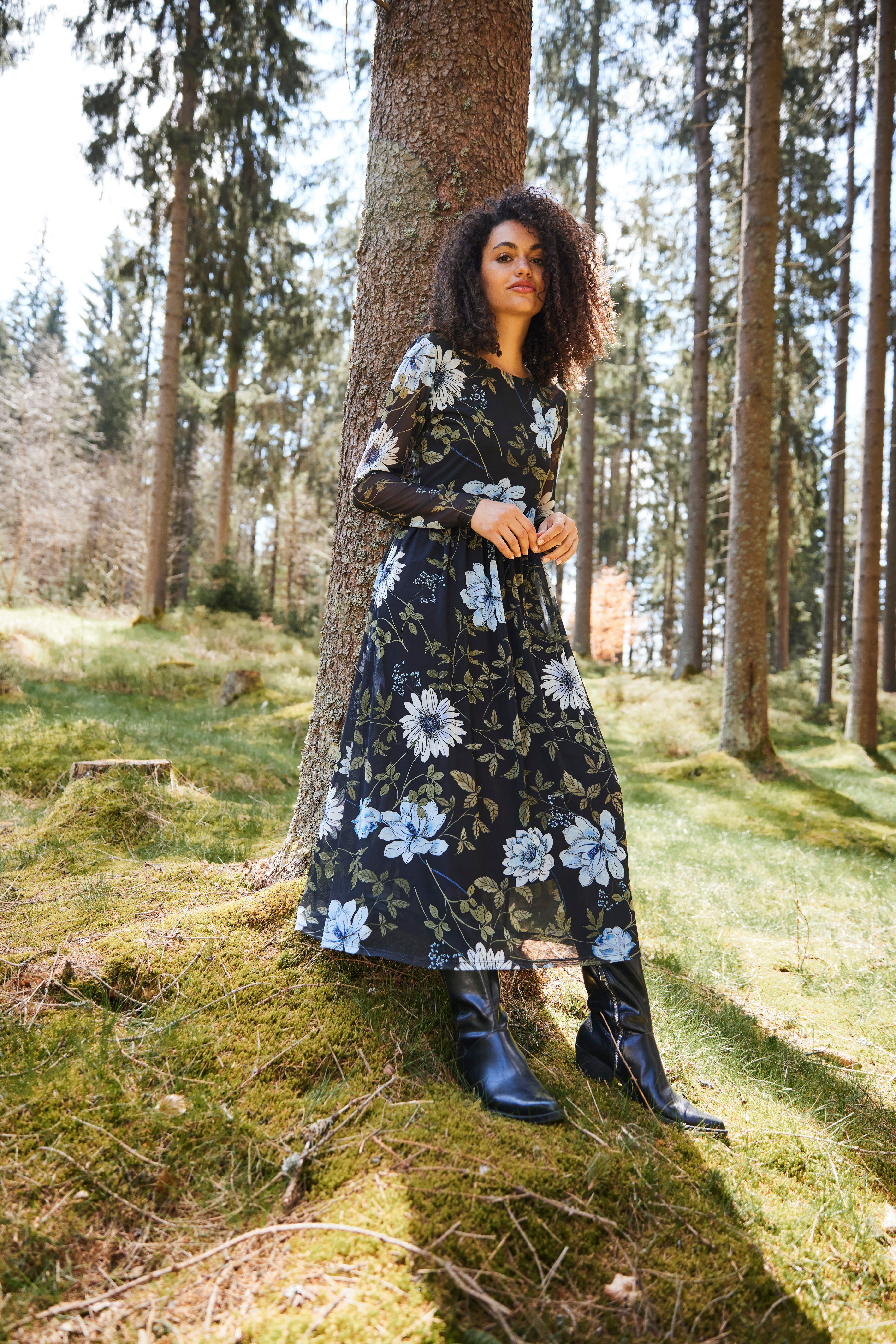 Aniston CASUAL Midikleid mit großflächigem Blüten- und Blätterdruck