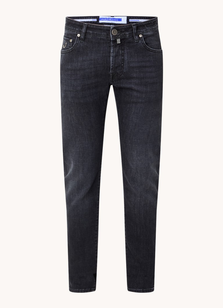 Blugi slim fit Nick de la Jacob Cohen, cu efect uzat.