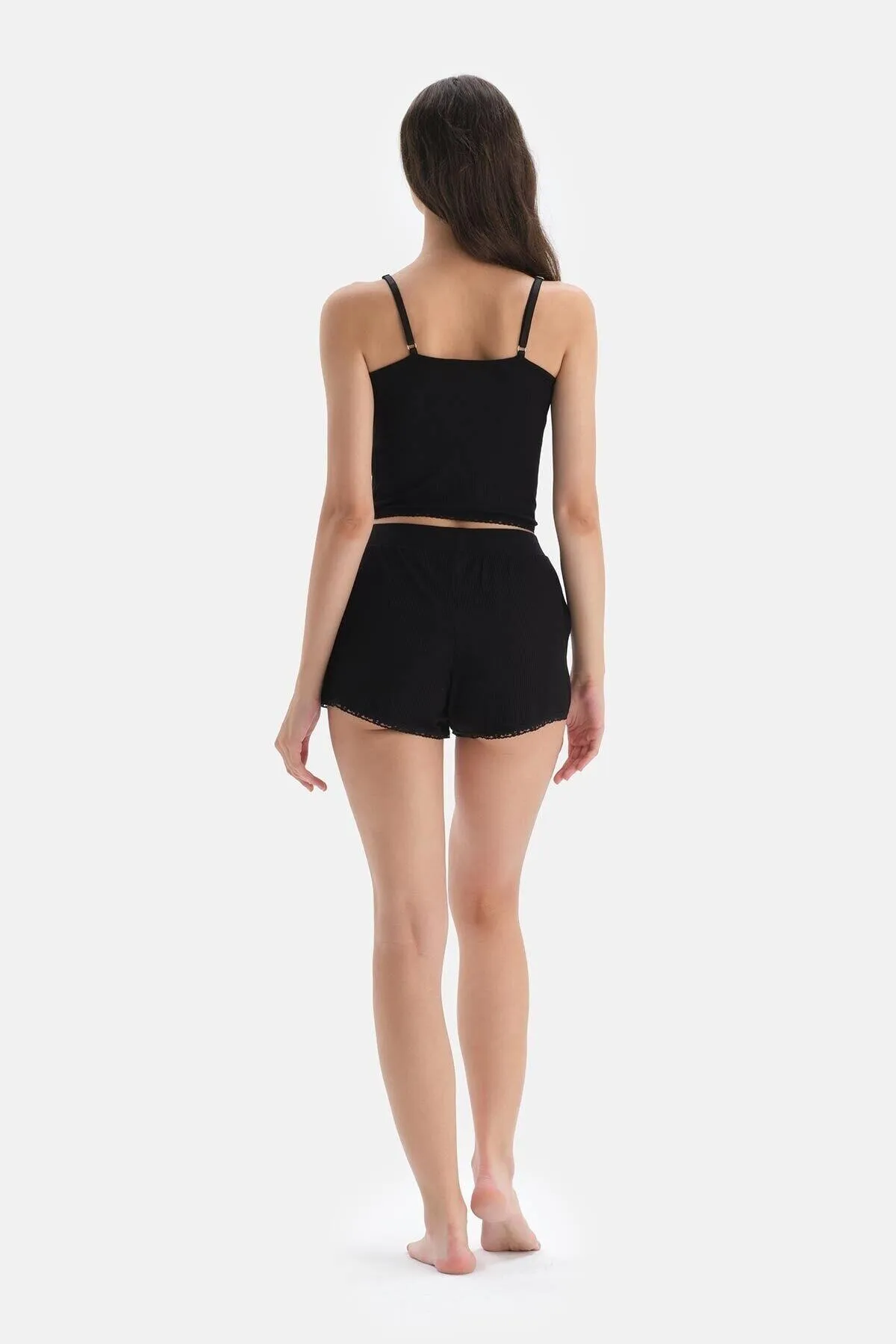 Dagi  Schwarze Pyjamahose aus Viskose-Shorts