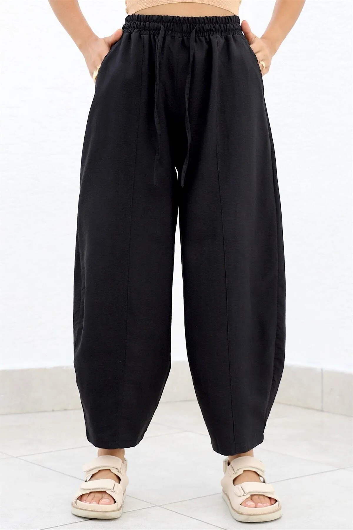Chiklet  Hose - Schwarz - Relaxed