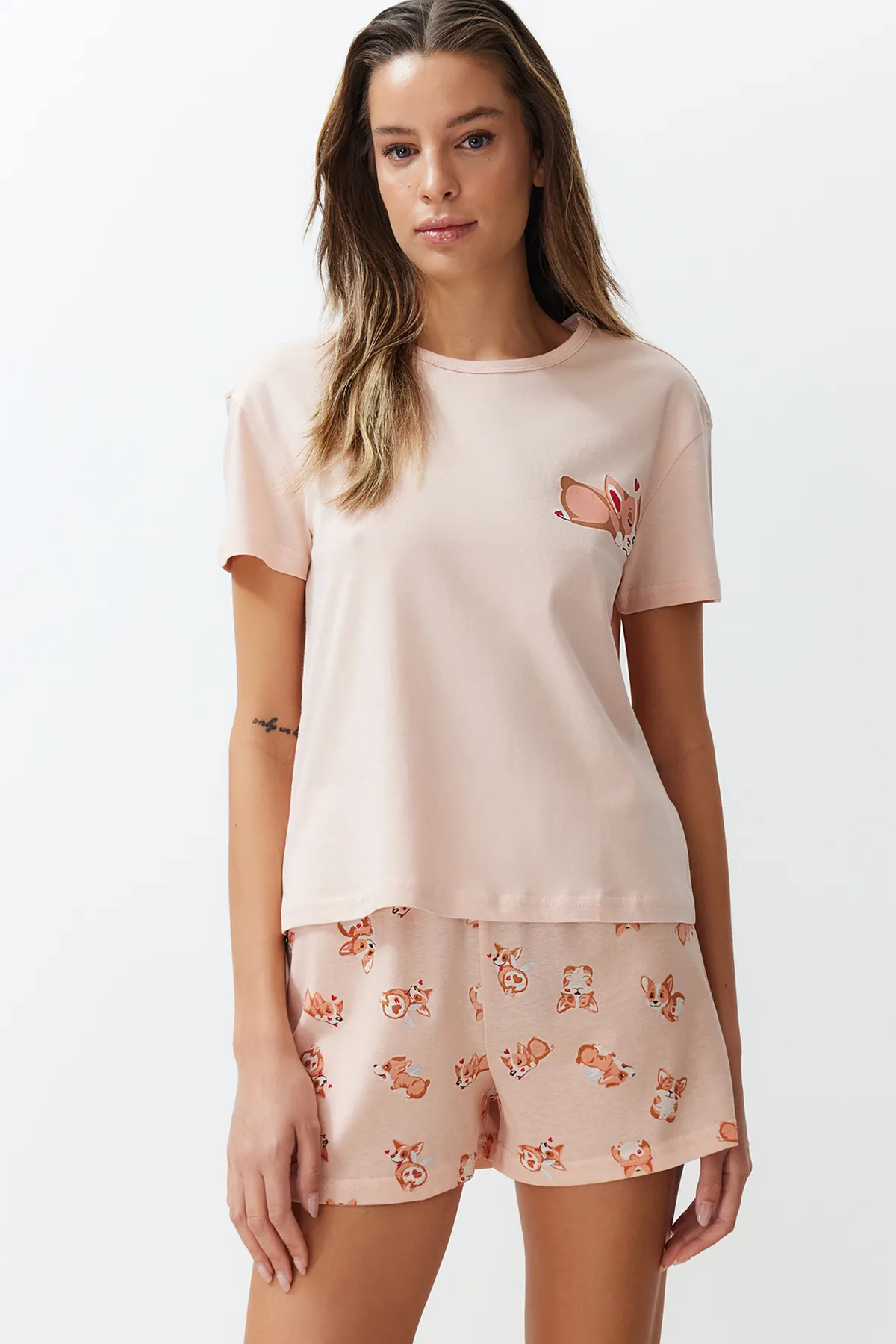 Trendyol Collection  Lachs-mehrfarbiges Pyjama-Set aus 100 % Baumwolle mit Tiermuster THMSS24PT00198