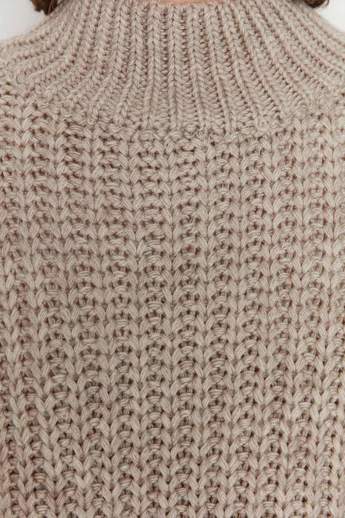 Trendyol Collection  Stone Wide Fit Weich strukturierter Strickpullover mit Farbblockdesign TWOAW21KZ0271