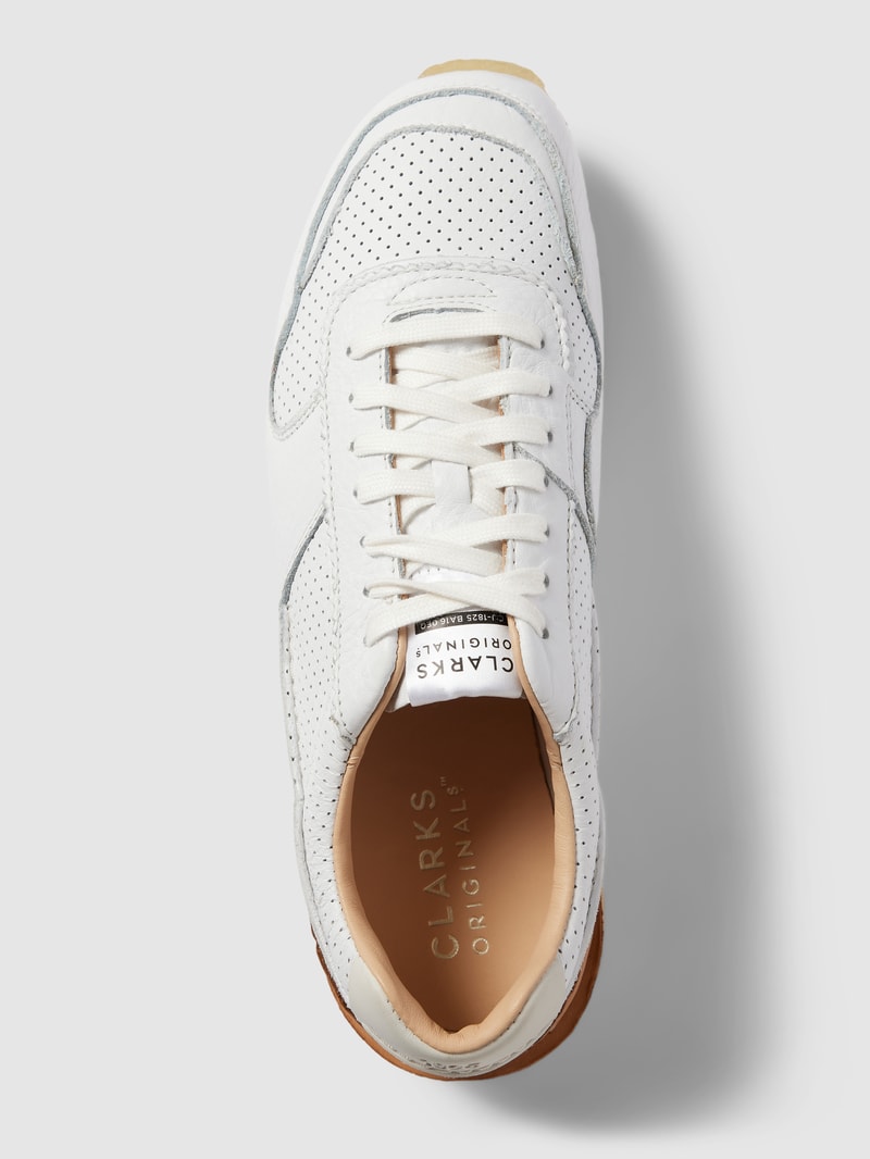 Sneaker mit Perforierungen Modell 'TORRUN' in weiß