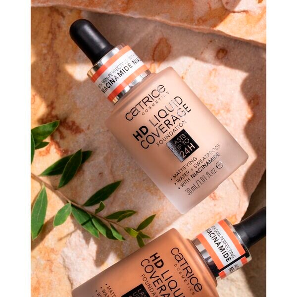 Catrice HD 002 Porcelain Beige Flüssig-Foundation