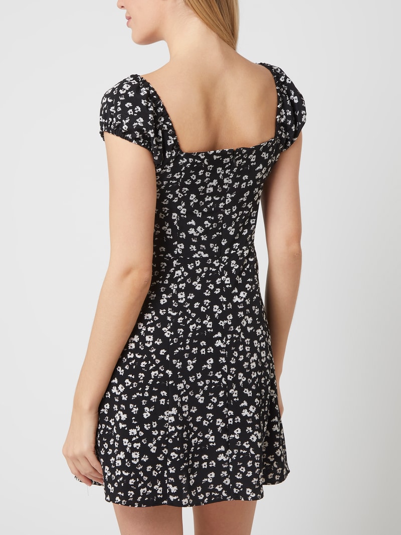Minikleid mit floralem Muster  in black