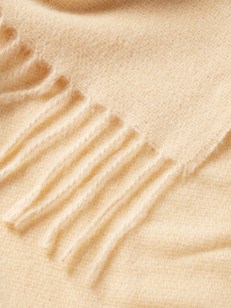Schal mit ausgefransten Abschlüssen Modell 'LOVY' in offwhite