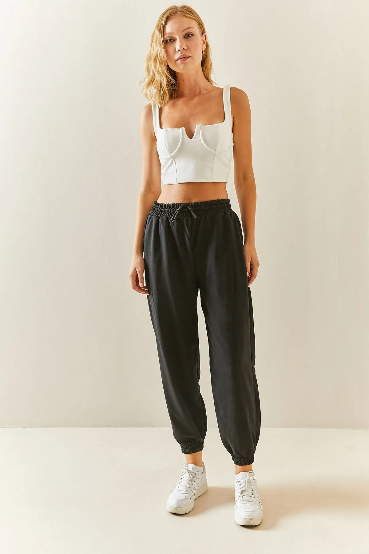 XHAN  Schwarze Jogger-Jogginghose mit hoher Taille 3YXK8-47560-02