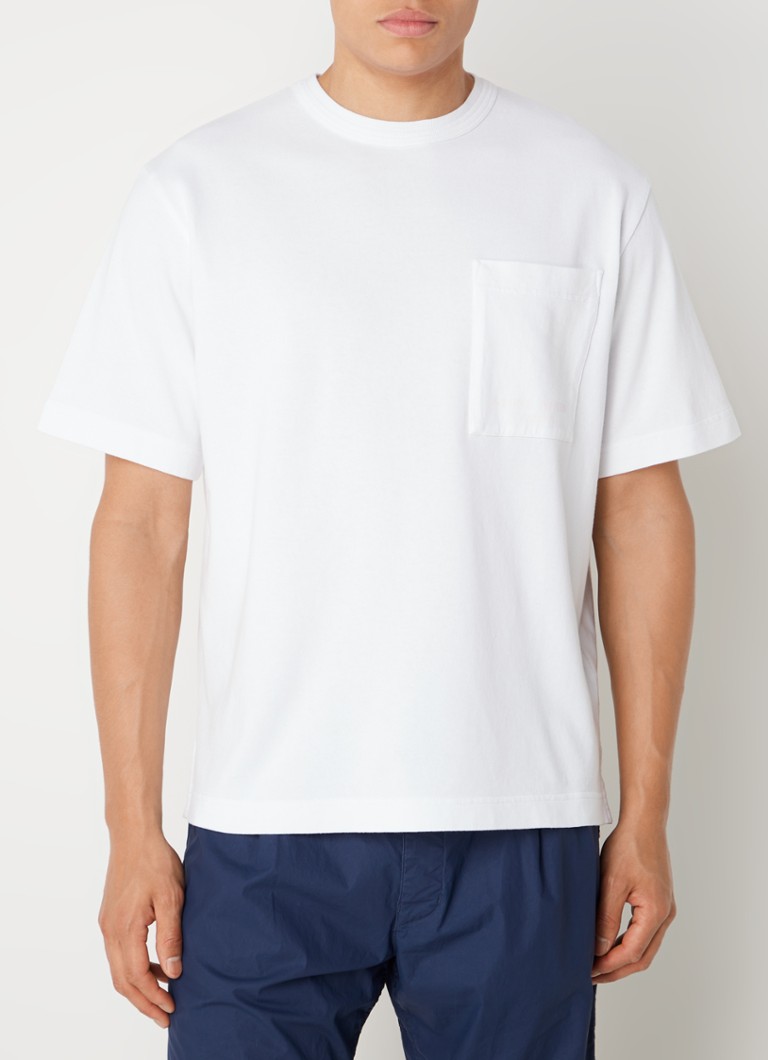 Stone Island 203X4 póló hátul nyomtatott mintával és mellzsebbel