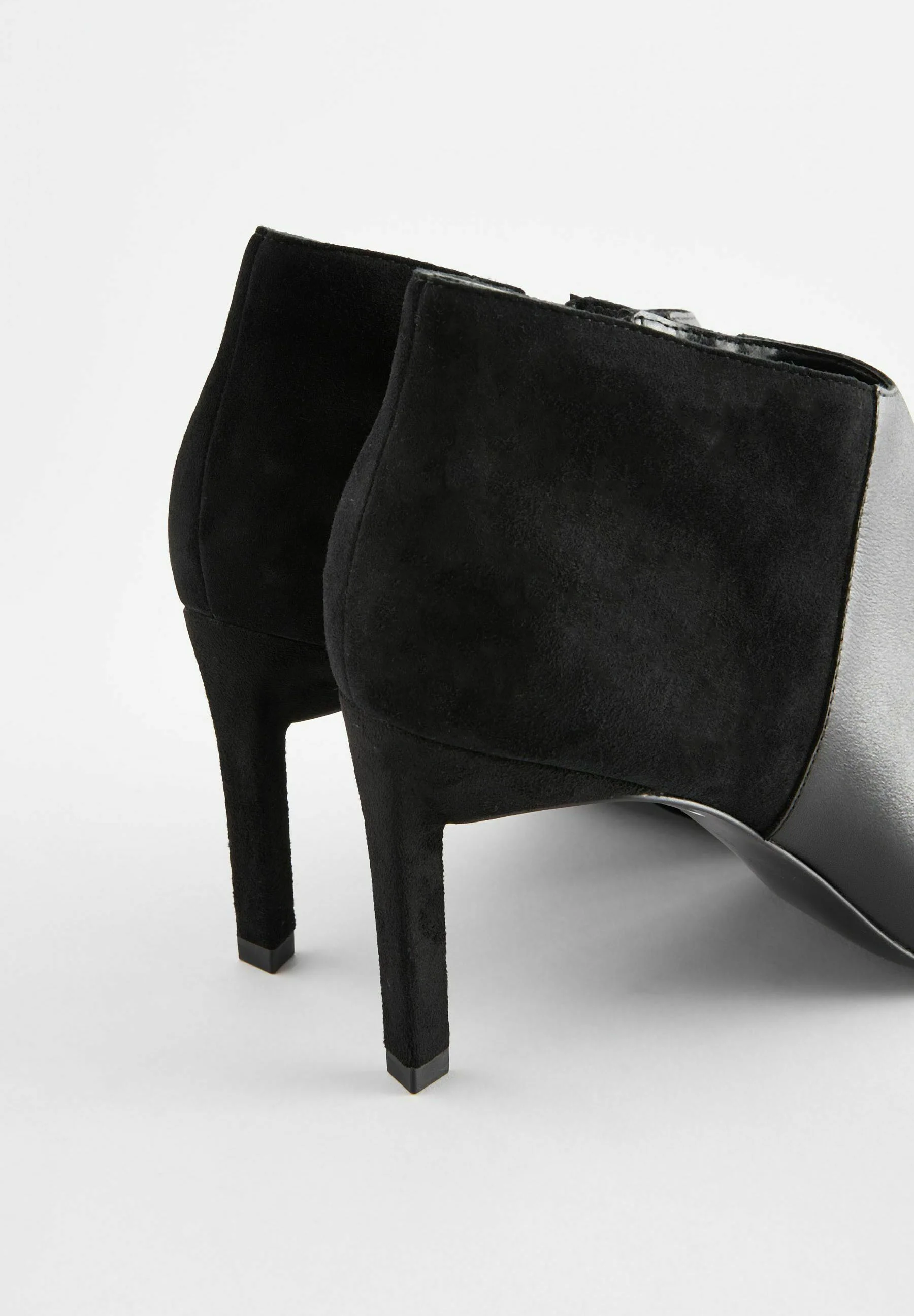 Siguiente SIGNATURE FOREVER COMFORT POINT TOE - Botines