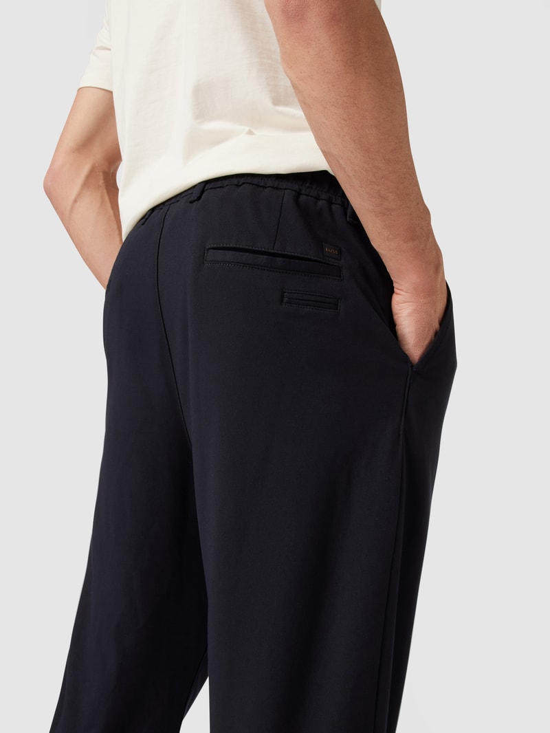 Tapered Fit Lounge-Hose aus Viskose-Mix Modell 'Skay' in marineblau