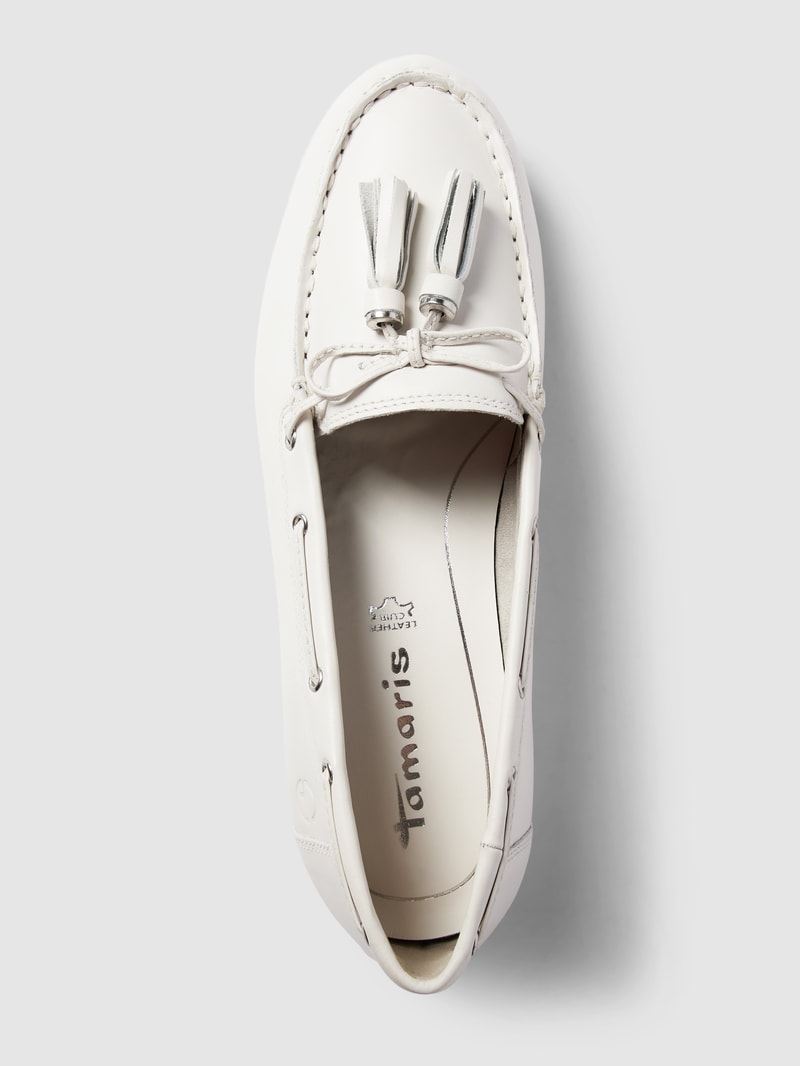 Tassel-Loafer mit Quasten in weiß