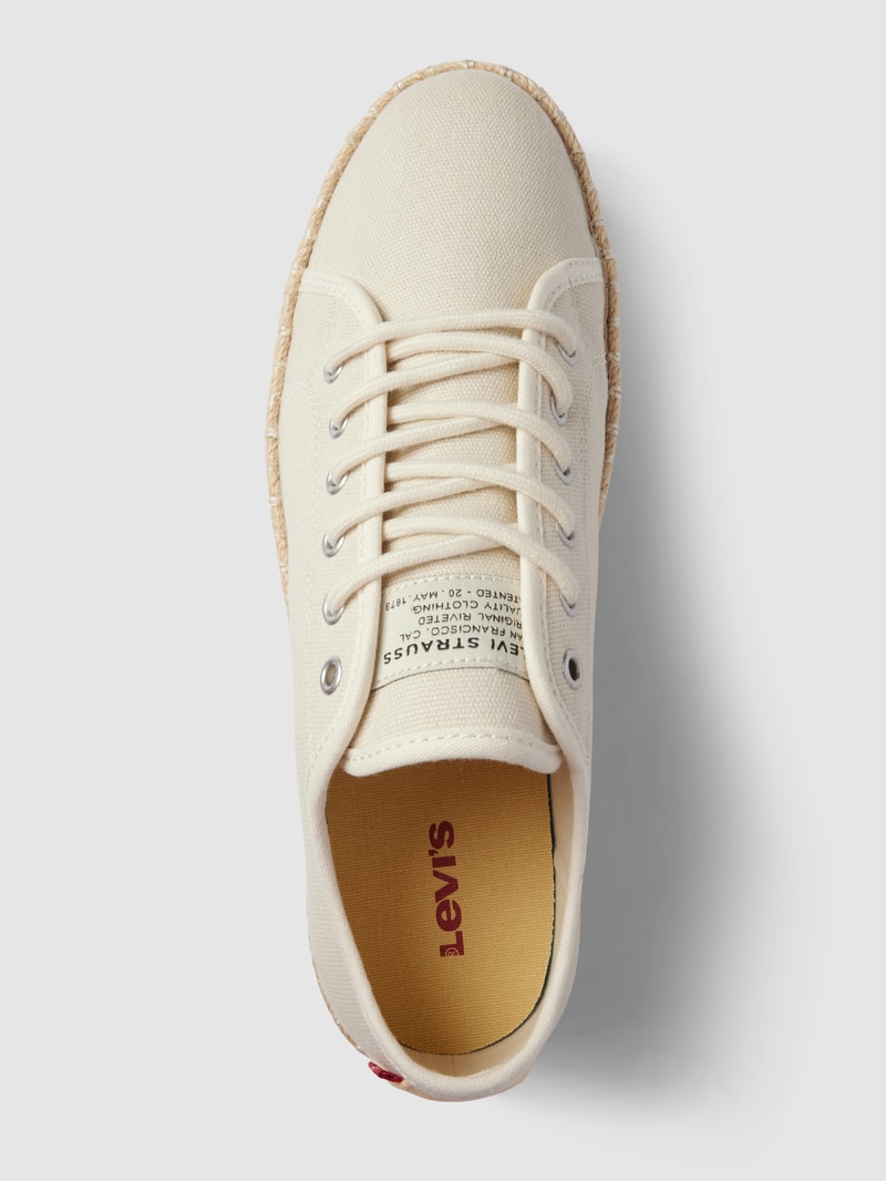 Plateau-Sneaker mit Label-Detail in weiß
