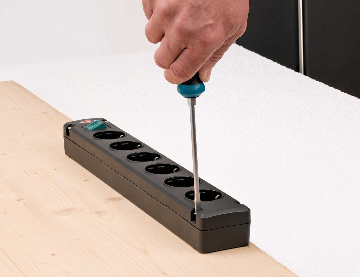 Brennenstuhl 1150650316 Bremounta power strip 6-way black 3m H05VV-F 3G1.5