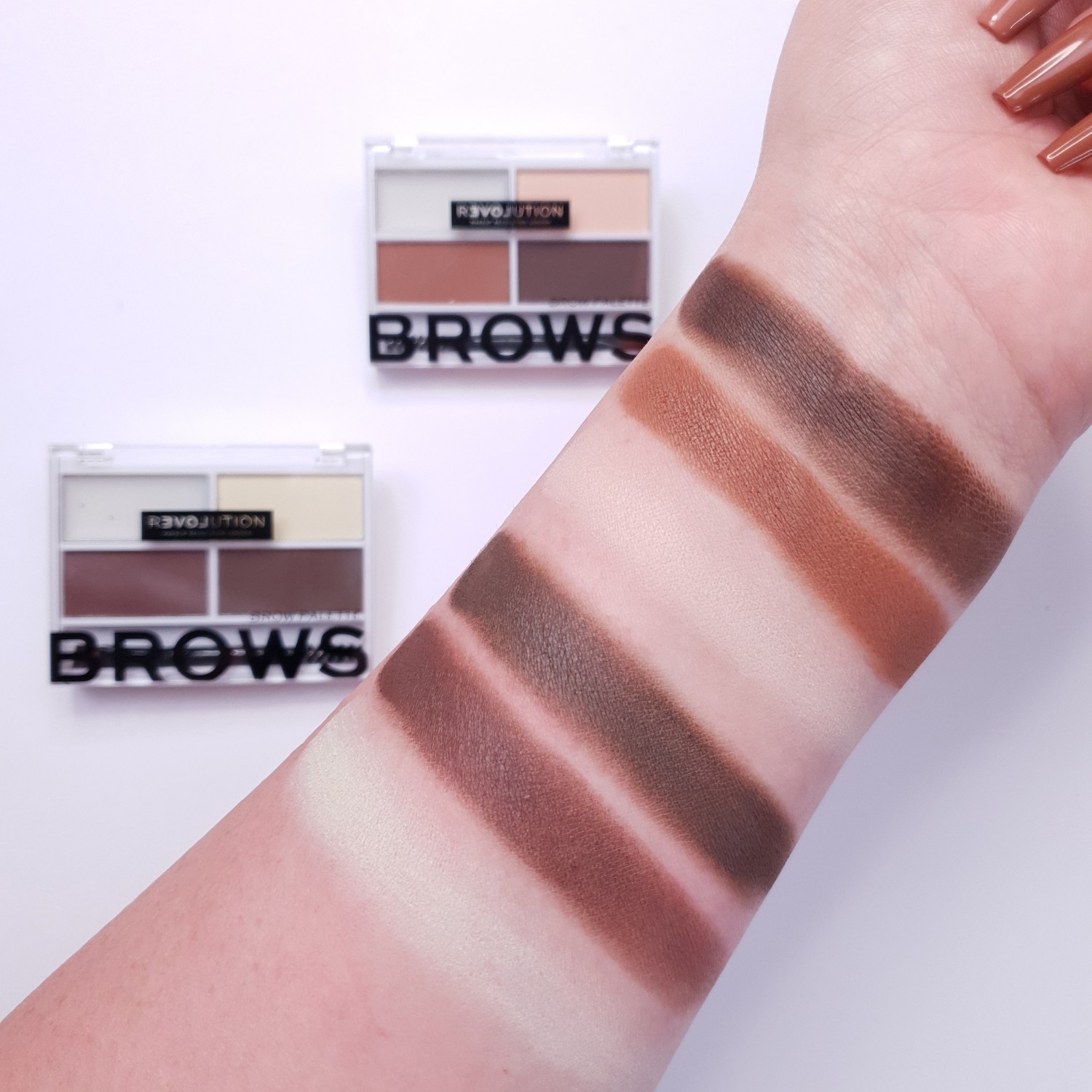 Paleta na obočie Relove Revolution Relove Colour Cult Brow Palette Medium