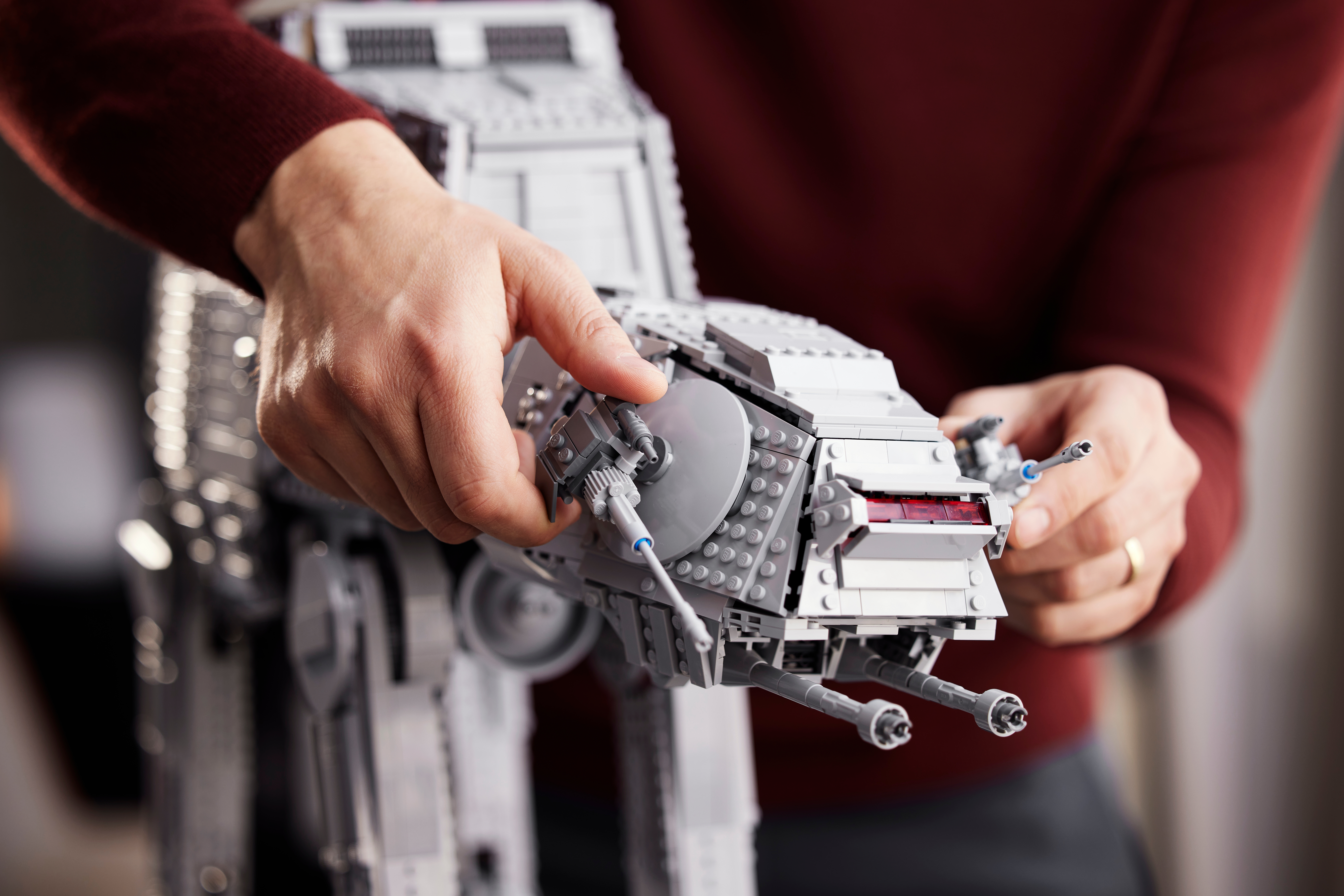 AT-AT™ 75313