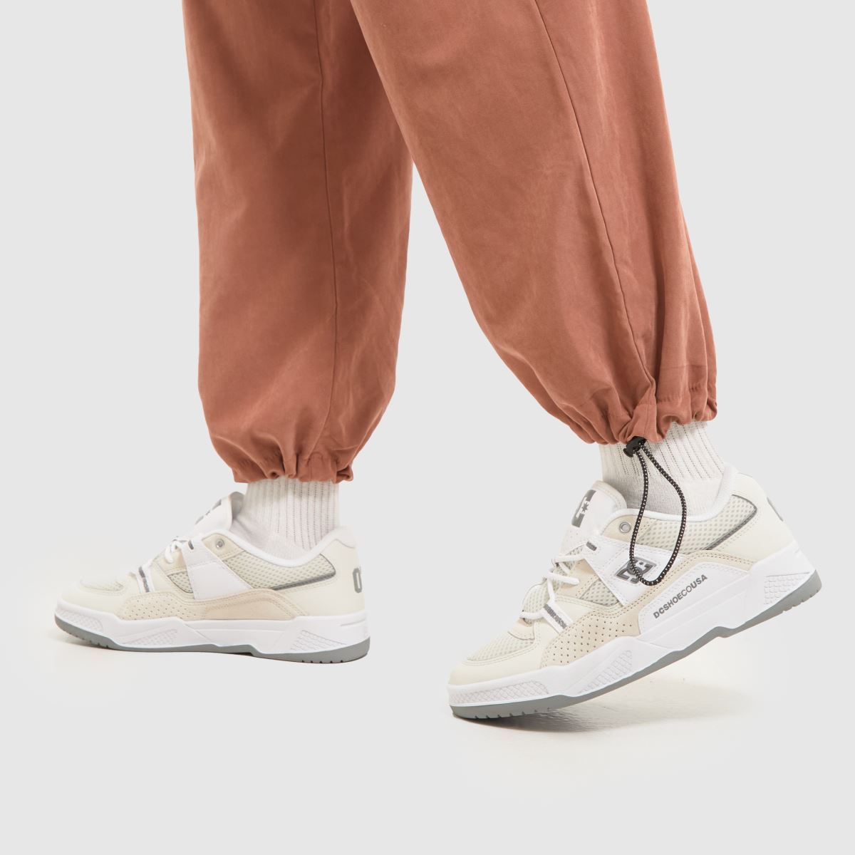 DC Construct-sneakers i benvitt