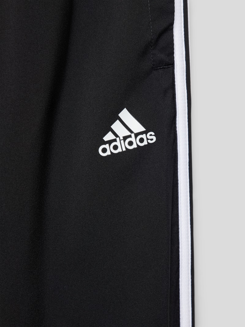 Sweatpants mit Label-Print in schwarz