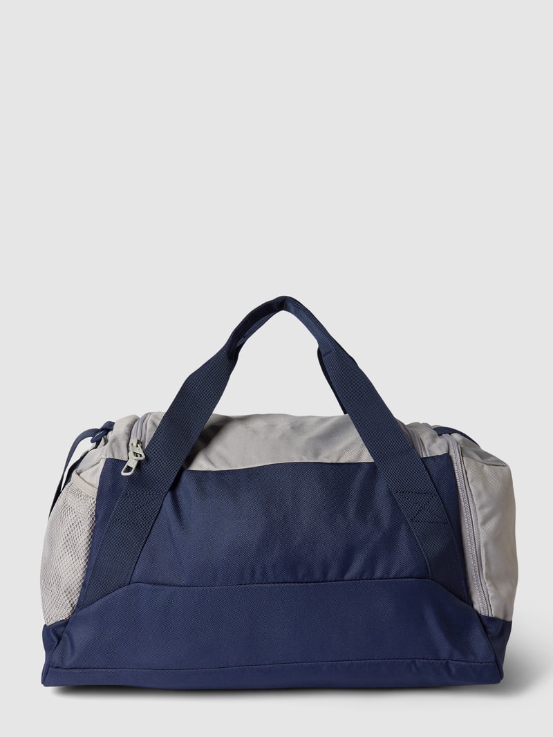 Sporttasche mit Label-Detail in marineblau