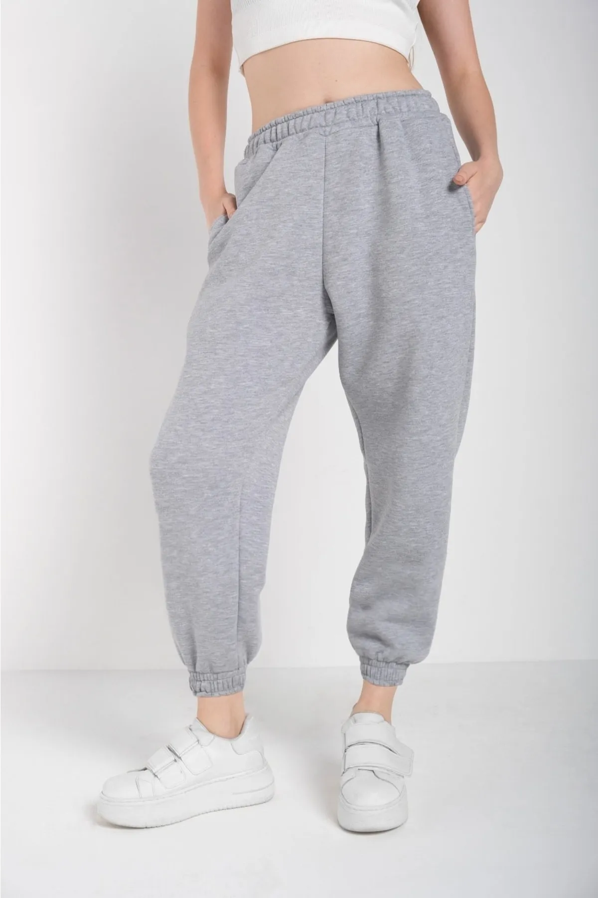 MODAGEN  Graue, einfarbige, elastische Oversize-Jogginghose für Damen