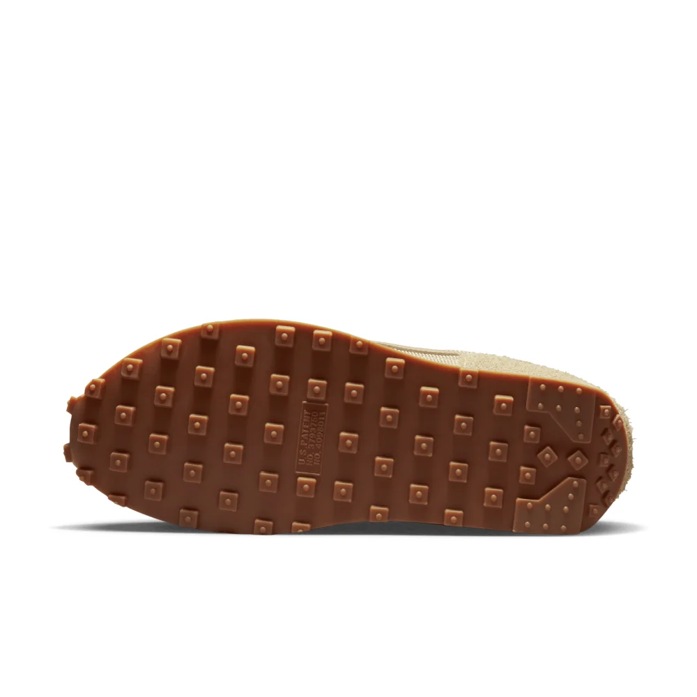 Nike DBreak Vintage DX0751-700 / braun