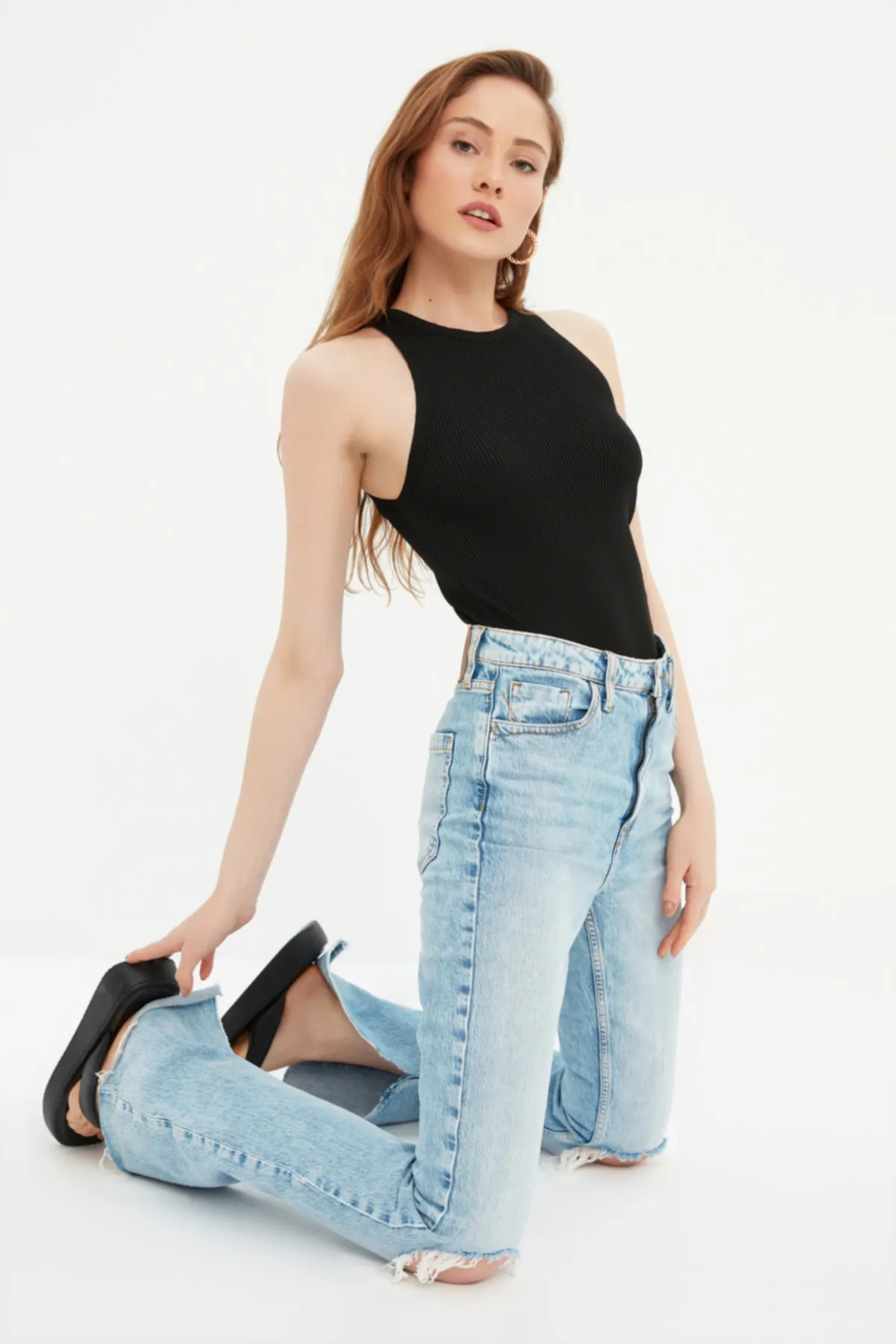 Trendyol Collection  Schwarze schnurgebundene Strickbluse