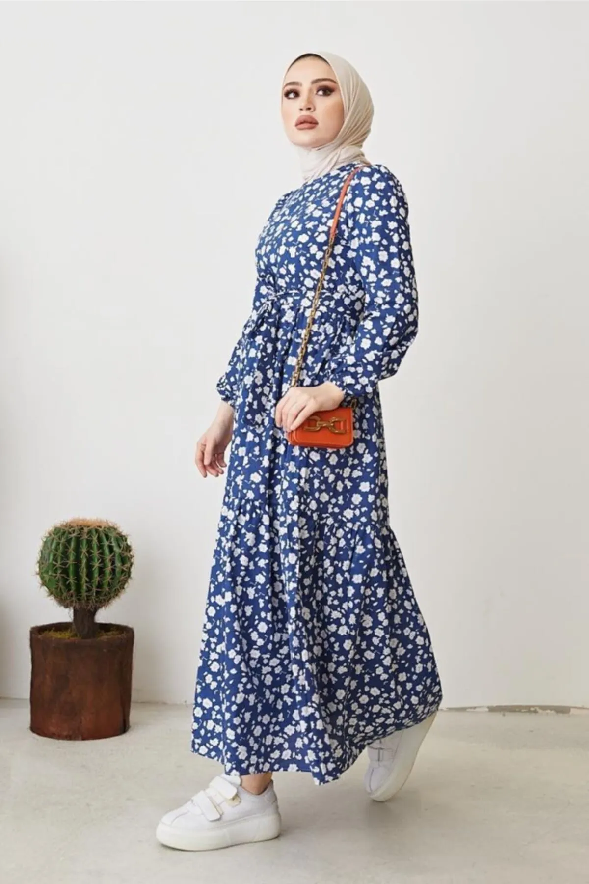 benguen  400 Kleid mit Gänseblümchenmuster Indigo