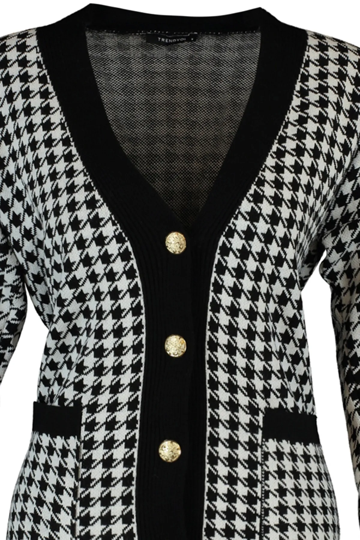 Trendyol Collection  Schwarzer Strick-Cardigan mit weiter Passform TWOAW22HI0179