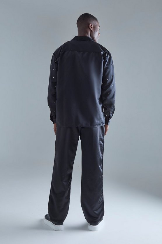 Langärmliges verziertes Satin-Hemd und Hose