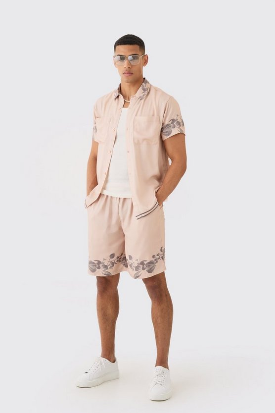 Viskose-Hemd und Shorts
