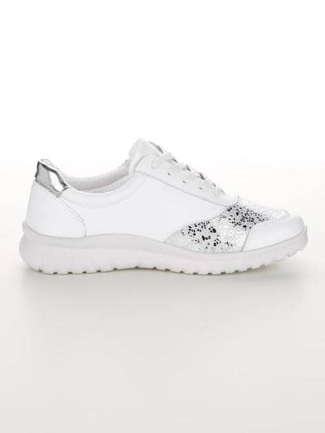 Schnürschuh