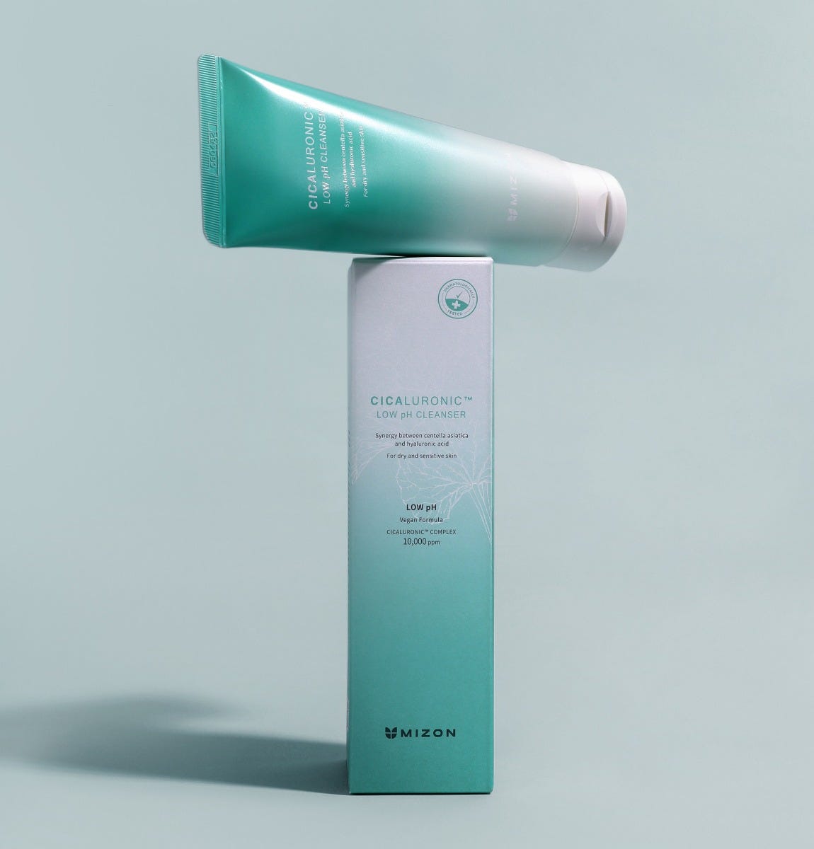 Mizon Cicaluronic Gel Low pH Cleansing Foam 120 ml