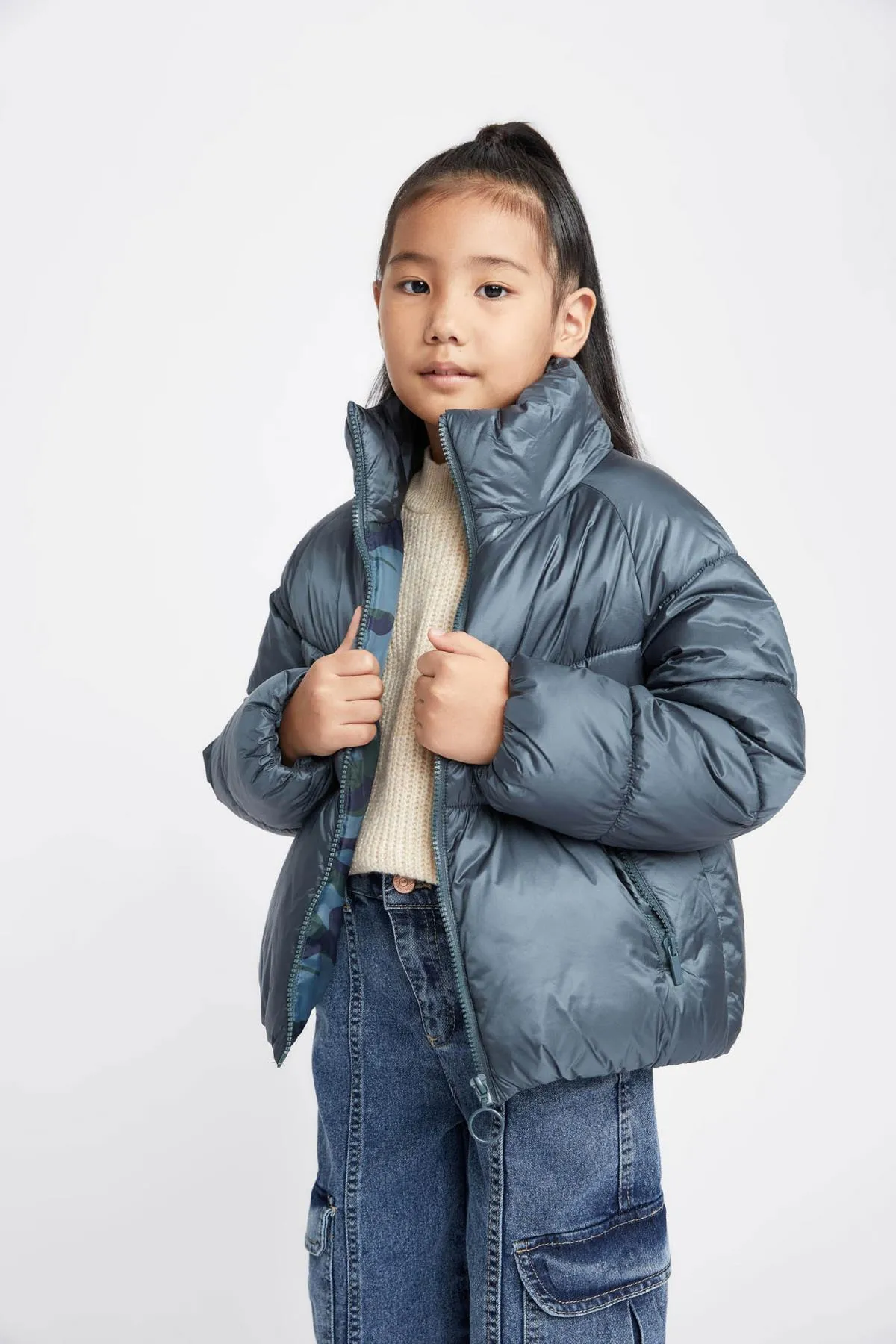 DeFacto  Wasserabweisende Pufferjacke mit Stehkragen und abnehmbaren Ärmeln für Mädchen A0837a823au
