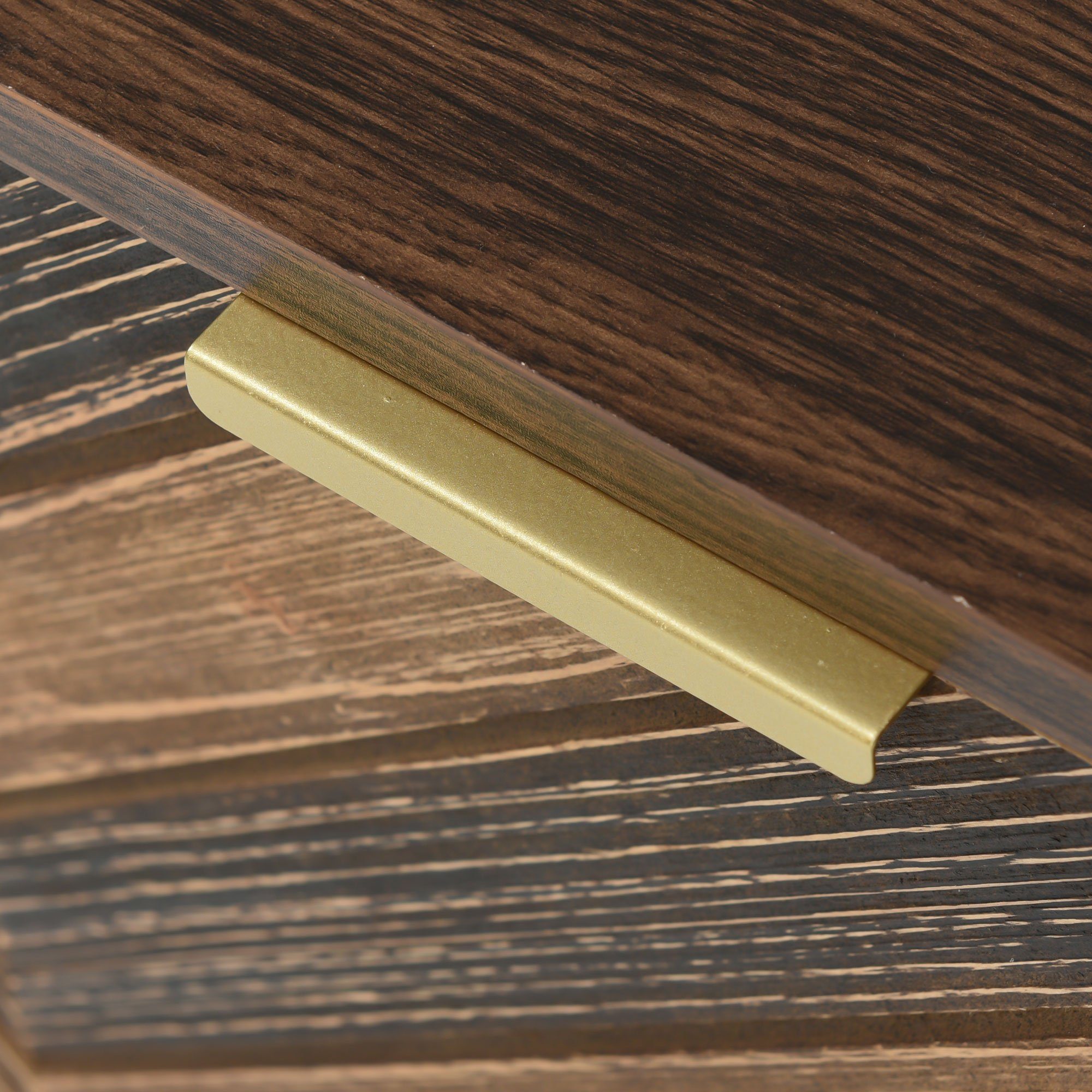 Merax Lowboard mit Fischgrätenmuster Dekor und Eisenfüße, TV-Schrank mit magnetischen Türen, Fernsehtisch, B/H/T: 160/48/38cm