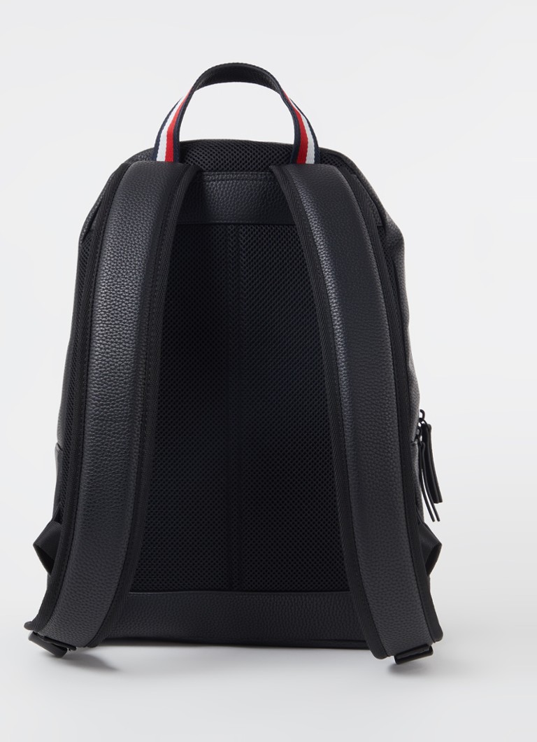 Plecak Tommy Hilfiger Essential z przegrodą na laptopa 14 cali.