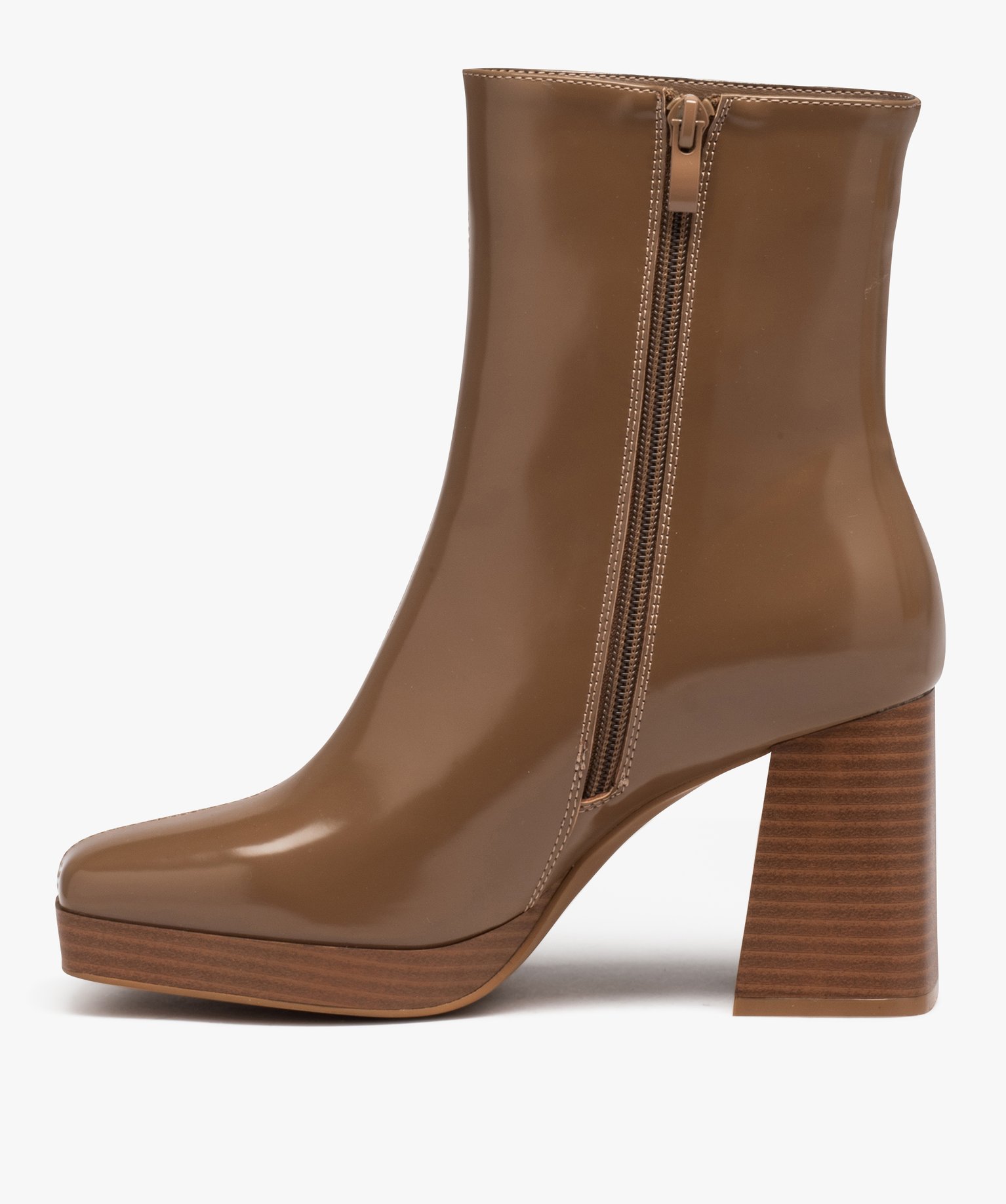 Boots femme vernies à talon et bout carrés beige | GEMO