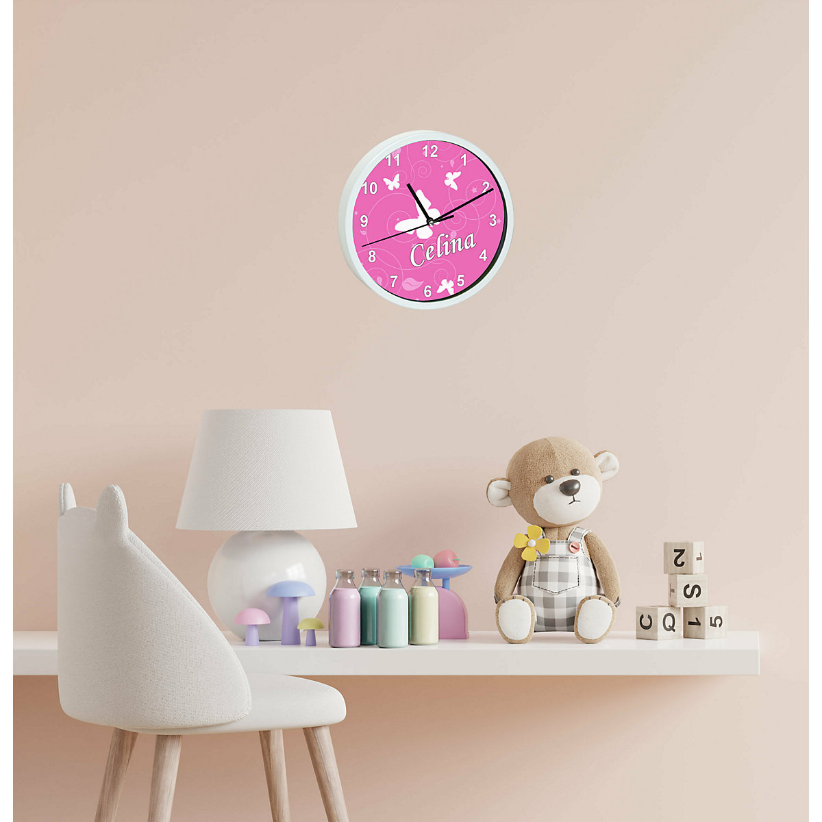 Kinder Wanduhr personalisiert mit Name Schmetterling Rosa