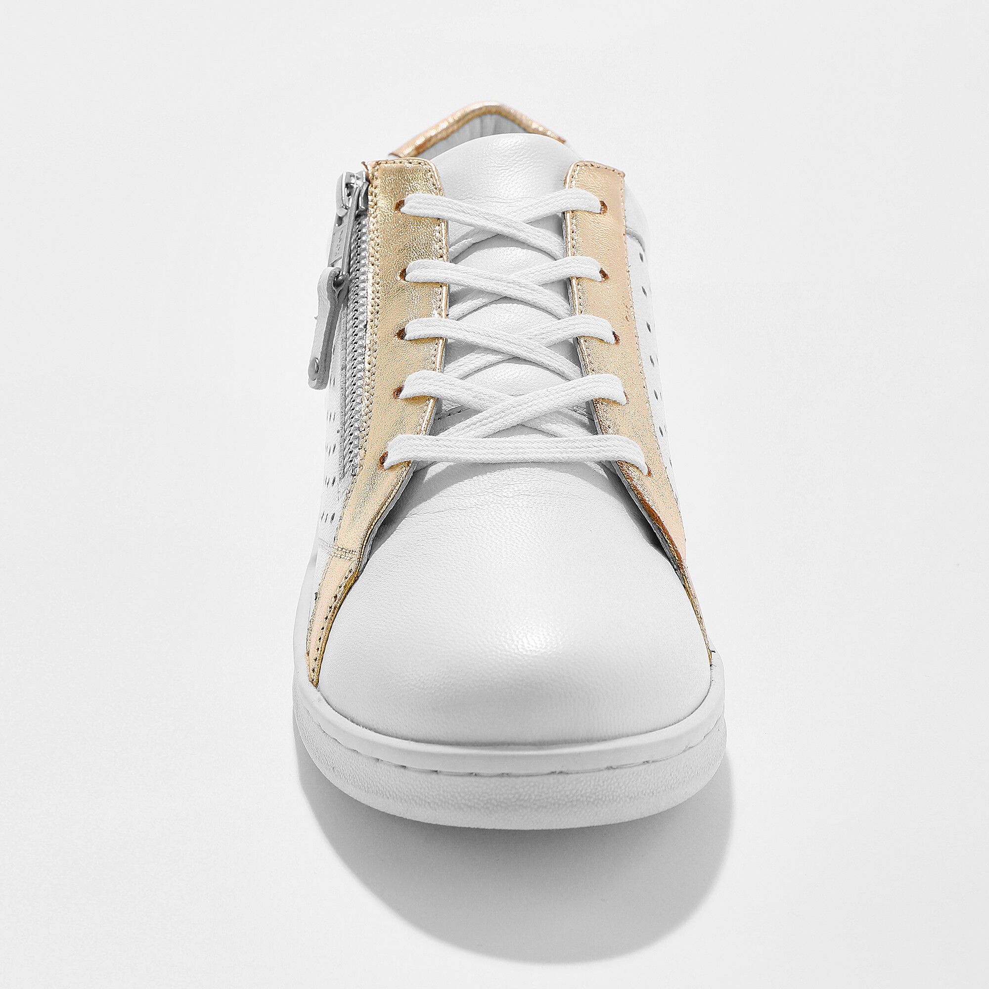 Tennis zippée en cuir perforé
