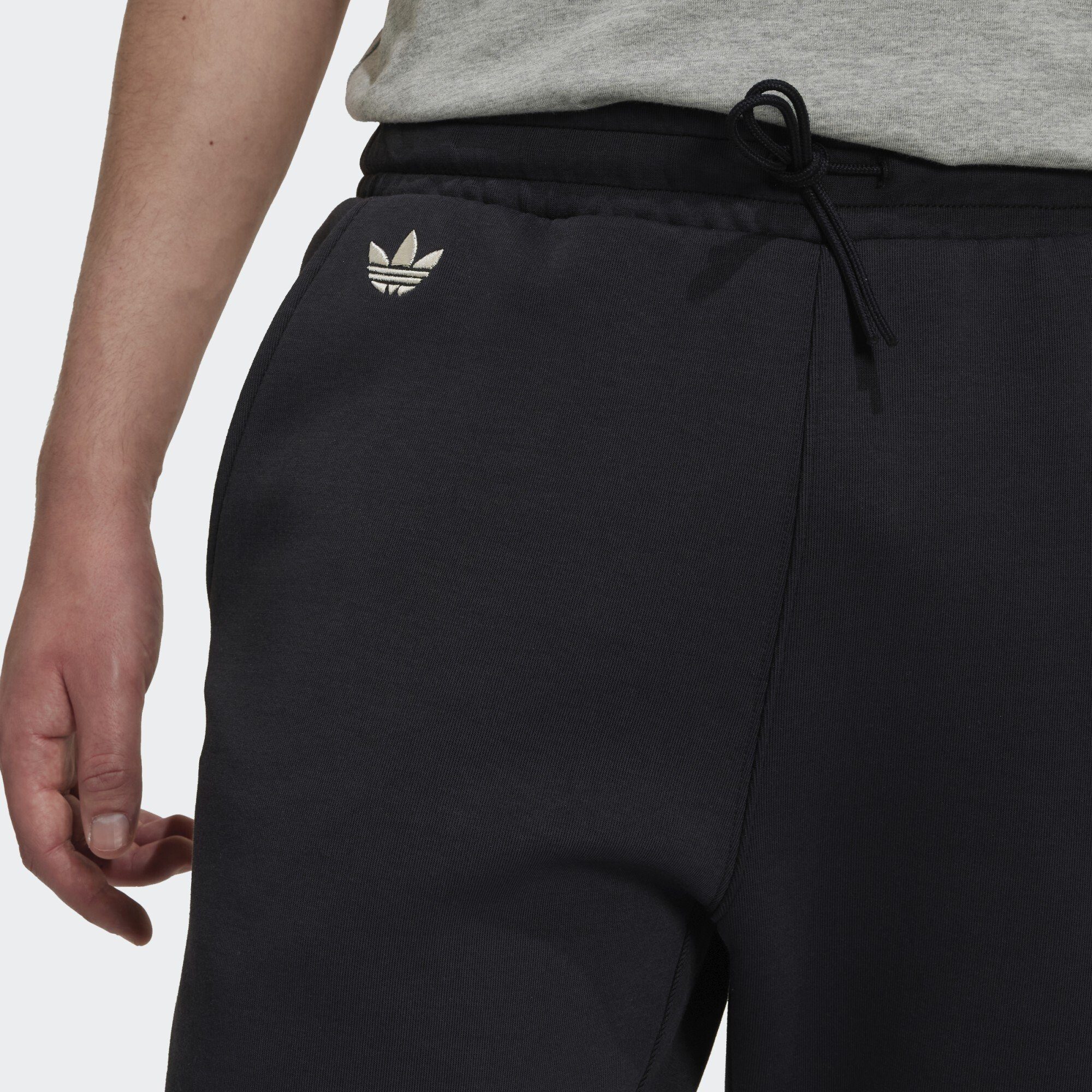 adidas Originals Jogginghose ADICOLOR NEUCLASSICS JOGGINGHOSE