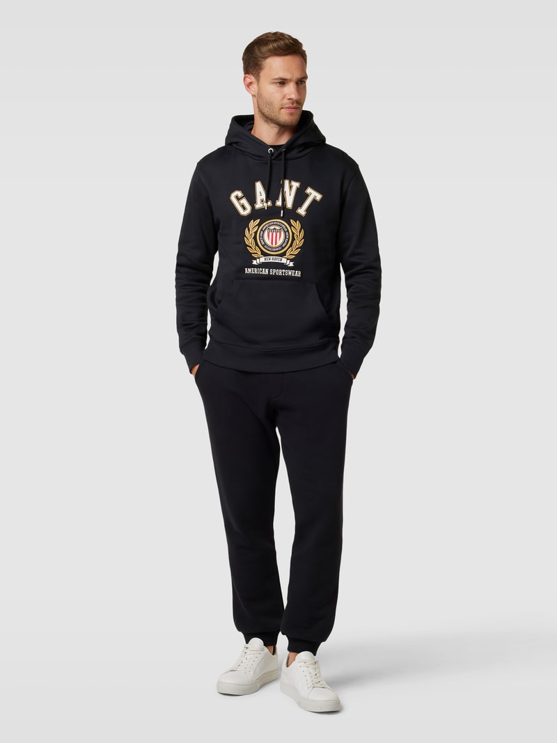 Hoodie mit Label-Stitching Modell 'CREST' in schwarz