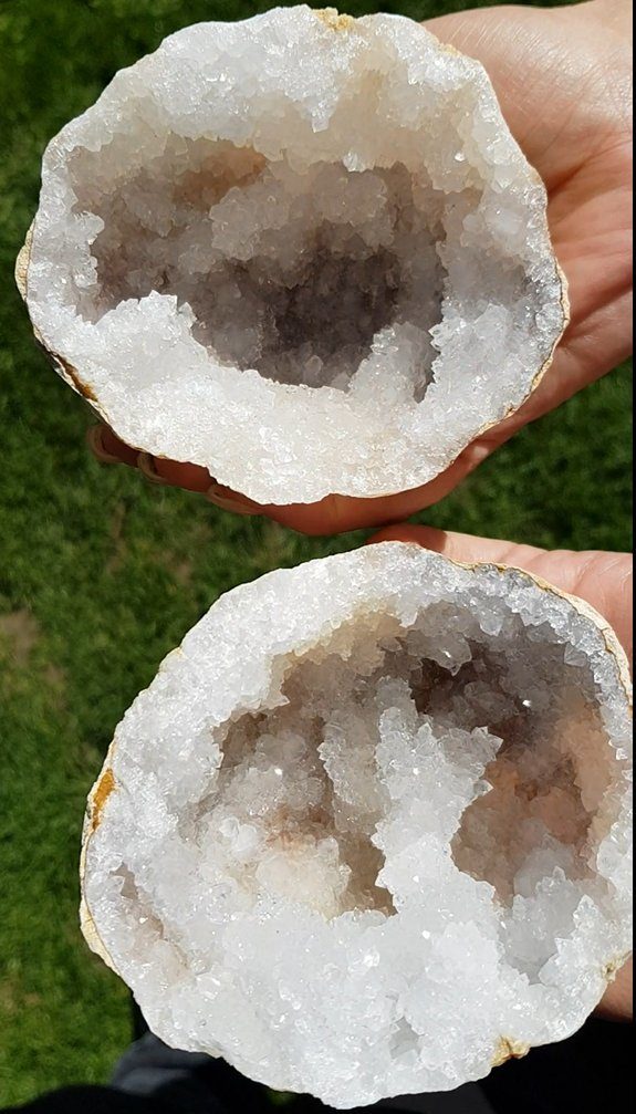 Steinfixx® Mineralstein Exclusive mächtige Kristallgeode zum selber aufbrechen, Partyspass, (Kristalldruse geschlossen zum aufbrechen, weiße Kristalle im inneren), grosse Knackgeode von 6-20 cm Durchmesser, Glücksdruse, break your own
