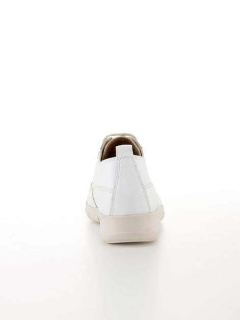 Schnürschuh