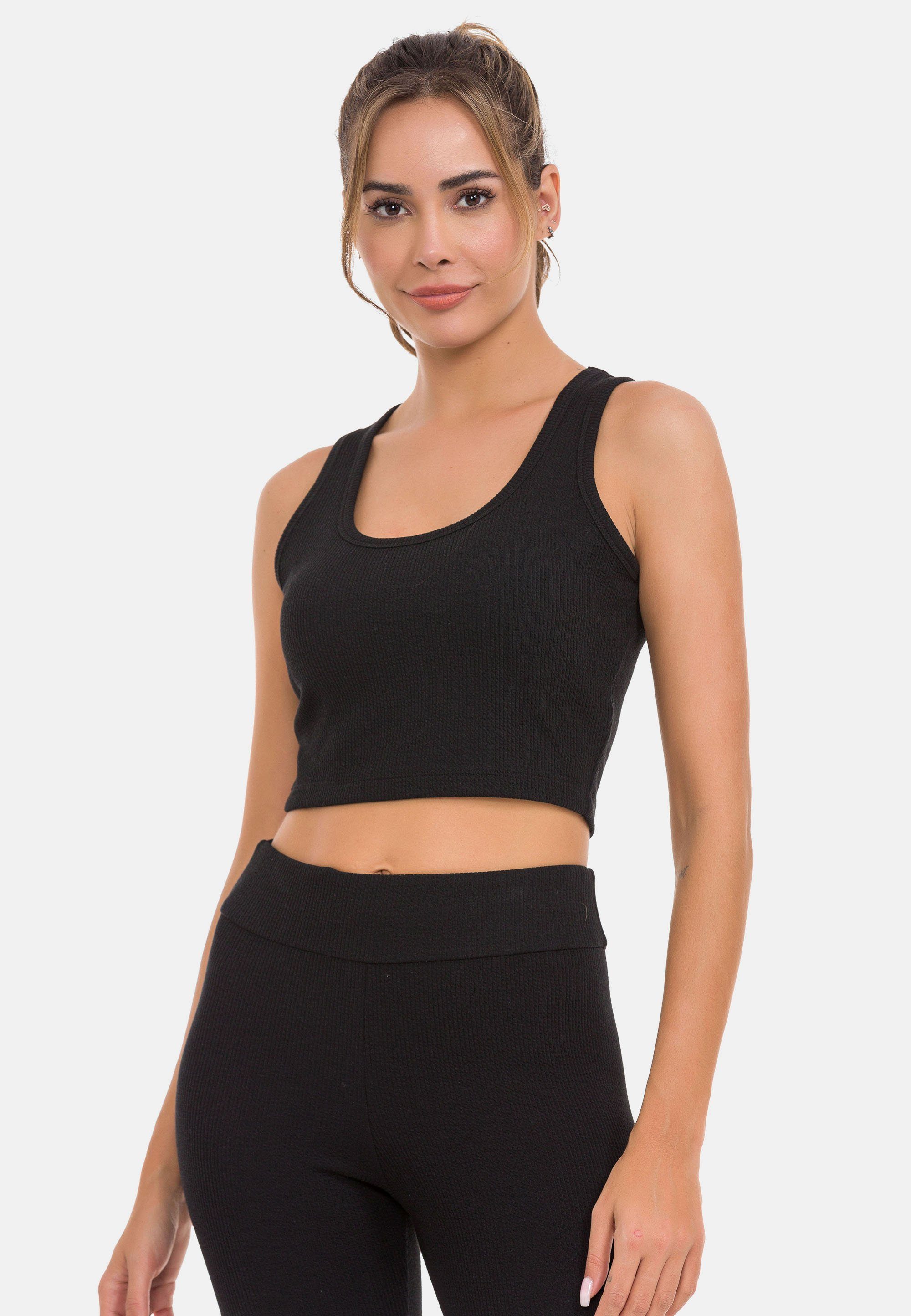 Cipo & Baxx Sportanzug, bestehend aus Crop-Top und Leggins
