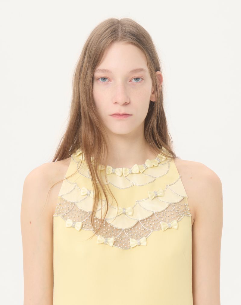 Vestido curto de crepe bordado de alta costura