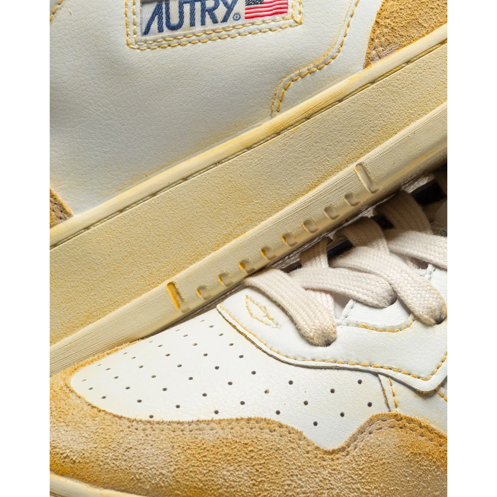 Autry SUPER VINTAGE LOW MAN AVLMYL03 / gelb