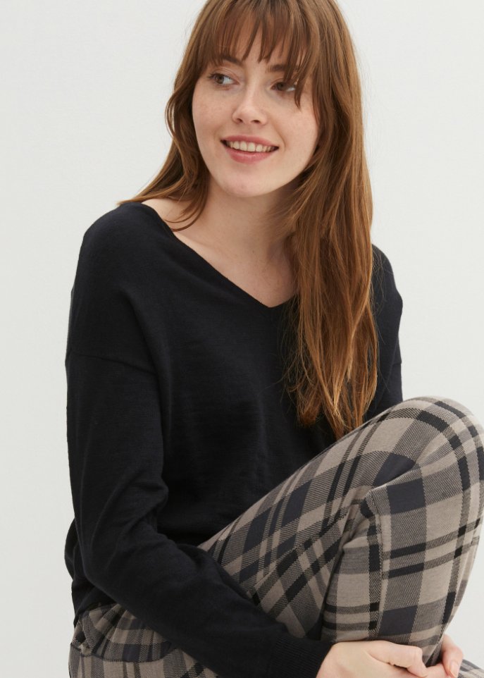 Leichter Strickpullover mit V-Ausschnitt aus Baumwolle