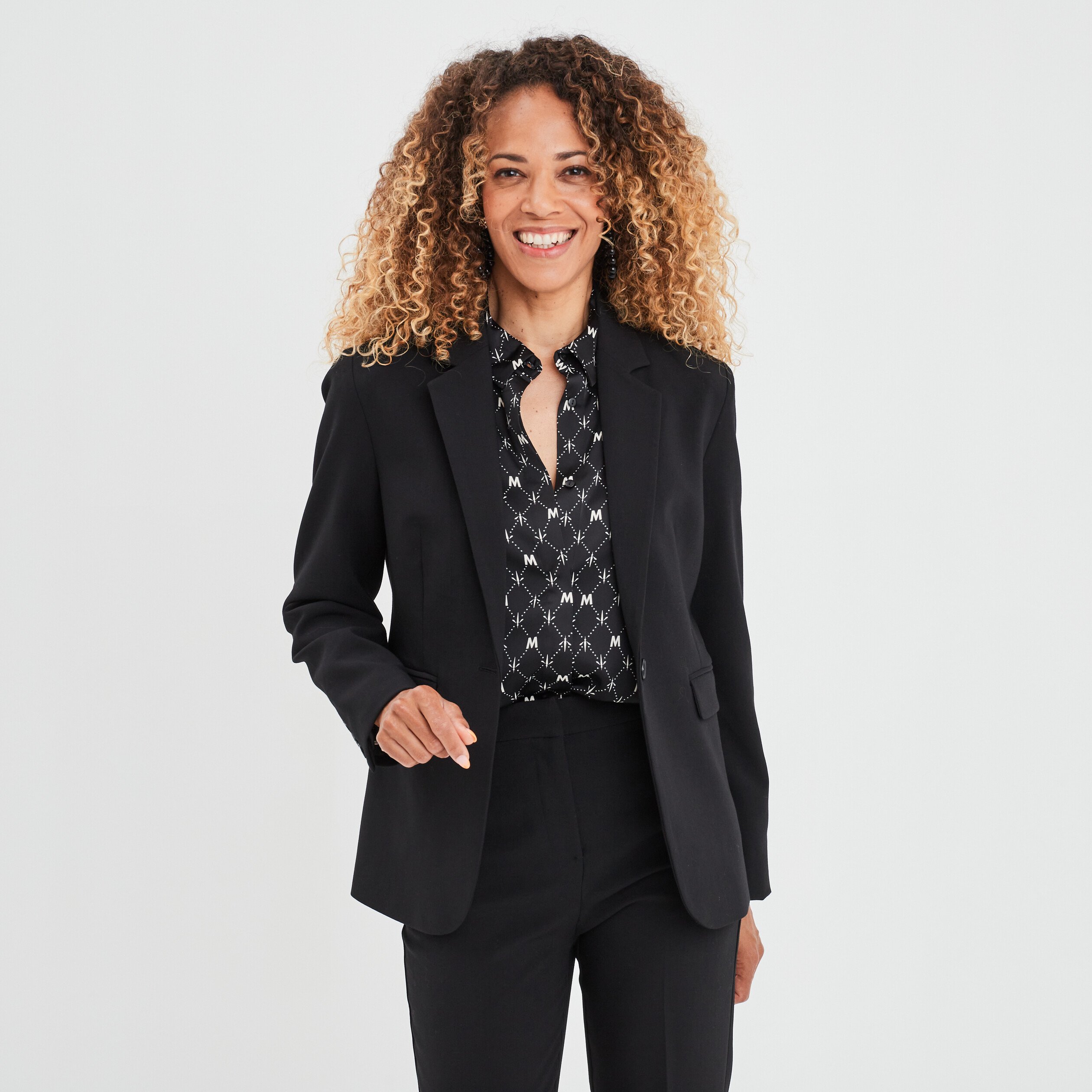 Veste droite boutonnée manches longues noir femme | La Halle
