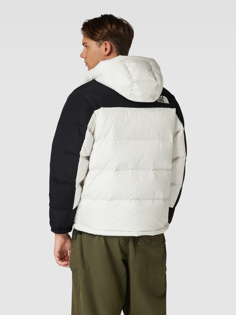 Daunenjacke mit verdecktem Reißverschluss in offwhite
