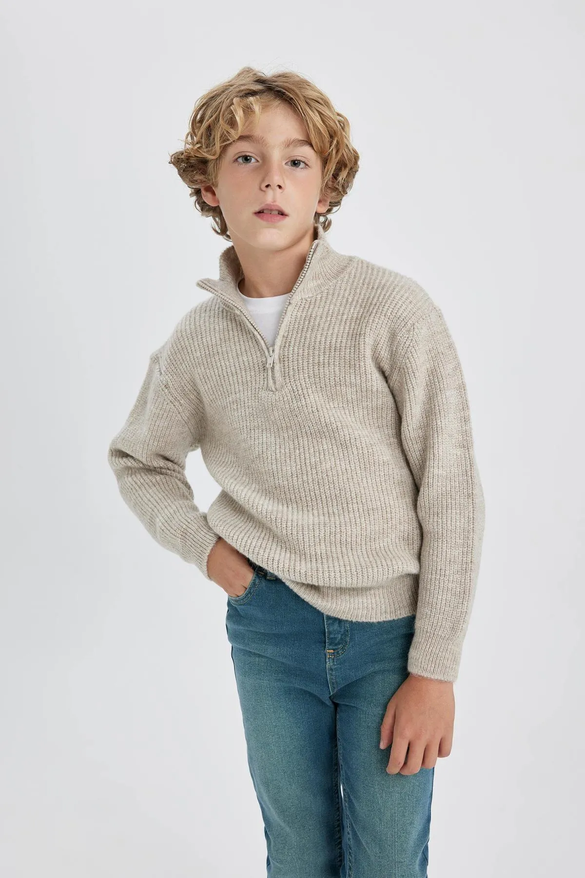 DeFacto  Strickpullover mit halbem Reißverschluss für Jungen A5613a823wn
